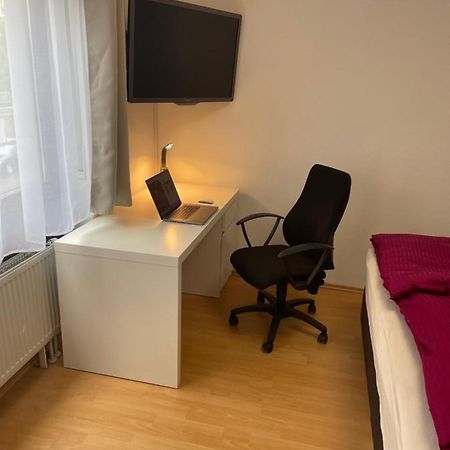Zimmer Im Herzen Von Durlach Karlsruhe Luaran gambar